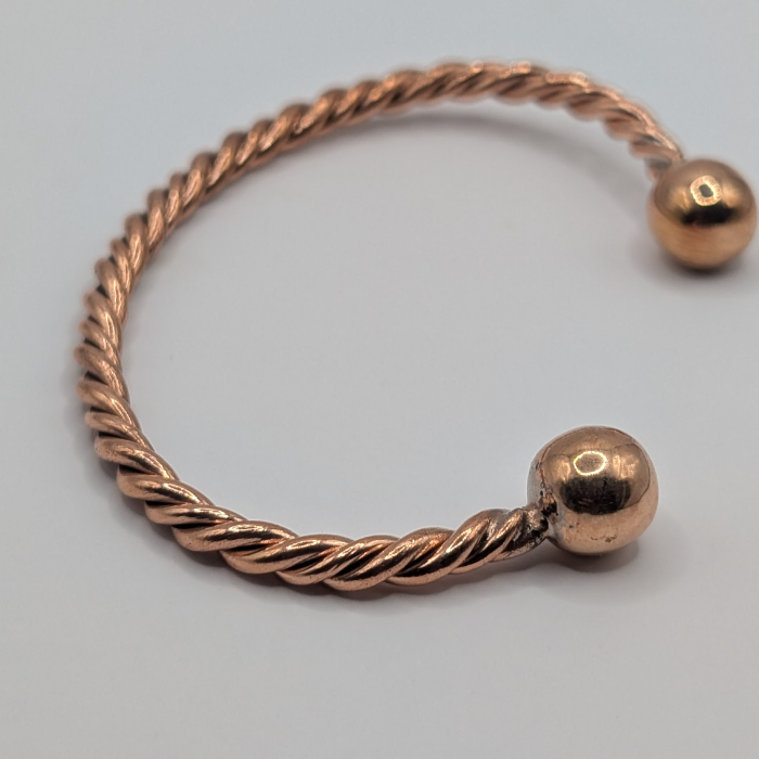 Twist Wind Bracelet