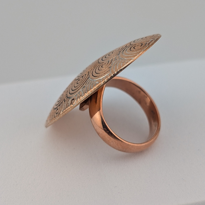 Yamo "doodling" Oval Wind