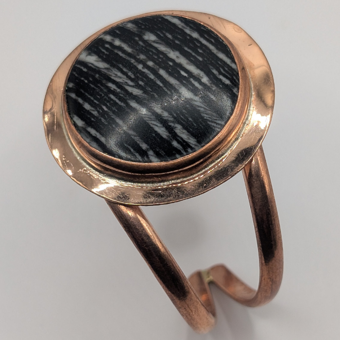 Rutile Wind Cuff Bracelet